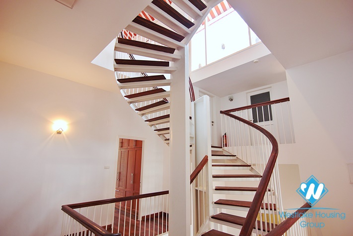 Mordern beautiful house with a super lovey backyard for rent in Tay Ho, Hanoi